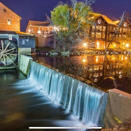 Luxury Condo In The Heart Of Pigeon Forge Kültér fotó